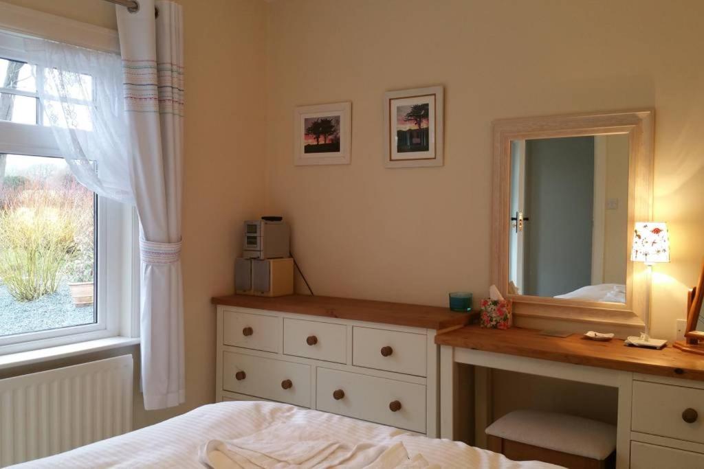Horsna Parc Retreat Bed and Breakfast Saint Tudy Exteriör bild