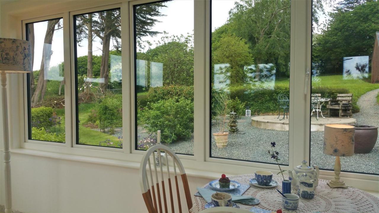 Horsna Parc Retreat Bed and Breakfast Saint Tudy Exteriör bild