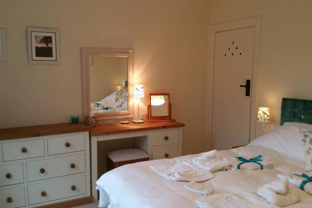 Horsna Parc Retreat Bed and Breakfast Saint Tudy Exteriör bild